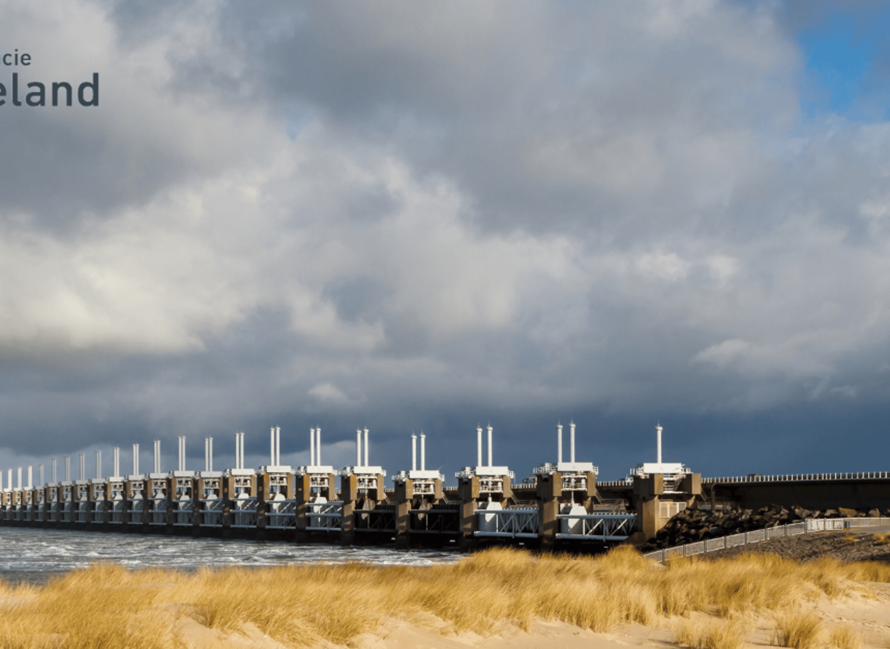 Deltawerken met het logo van de provincie Zeeland linksboven